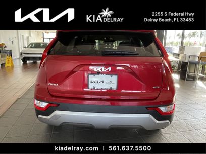 New 2025 Kia Niro EX