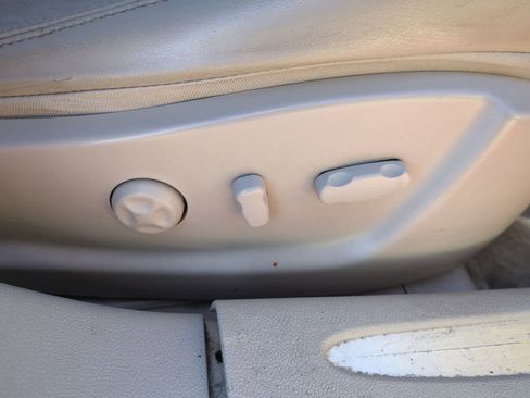 Used 2006 Buick Lucerne CXL w/ Luxury Package image 20