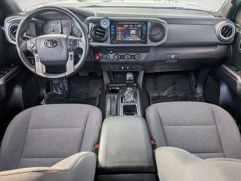 Used 2019 Toyota Tacoma TRD Off-Road image 15