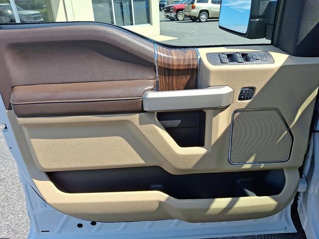 Used 2018 Ford F150 Lariat w/ Equipment Group 502A Luxury AWD/4WD image 13