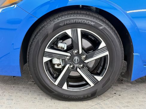 Used 2025 Nissan Sentra SV w/ All-Weather Package FWD image 11