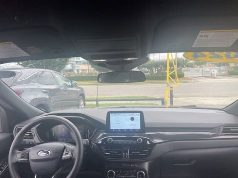 Used 2024 Ford Escape ST-Line FWD image 16