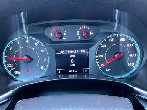 Used 2024 Chevrolet Equinox LS FWD image 15