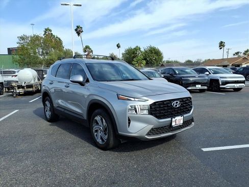 Used 2023 Hyundai Santa Fe SEL image 7