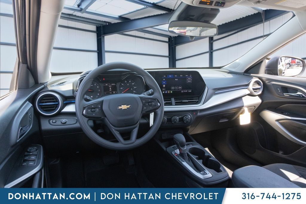 New 2026 Chevrolet Trax LS FWD image 17
