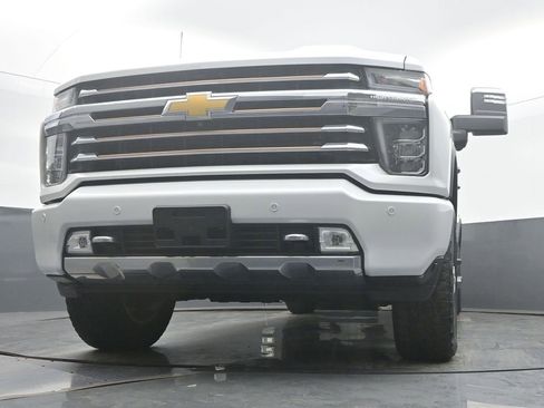 Used 2022 Chevrolet Silverado 2500 High Country image 46