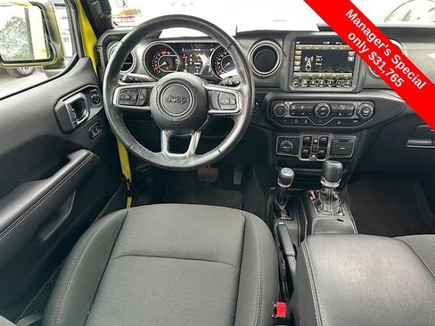 Used 2022 Jeep Wrangler Unlimited Sahara w/ Cold Weather Group image 20