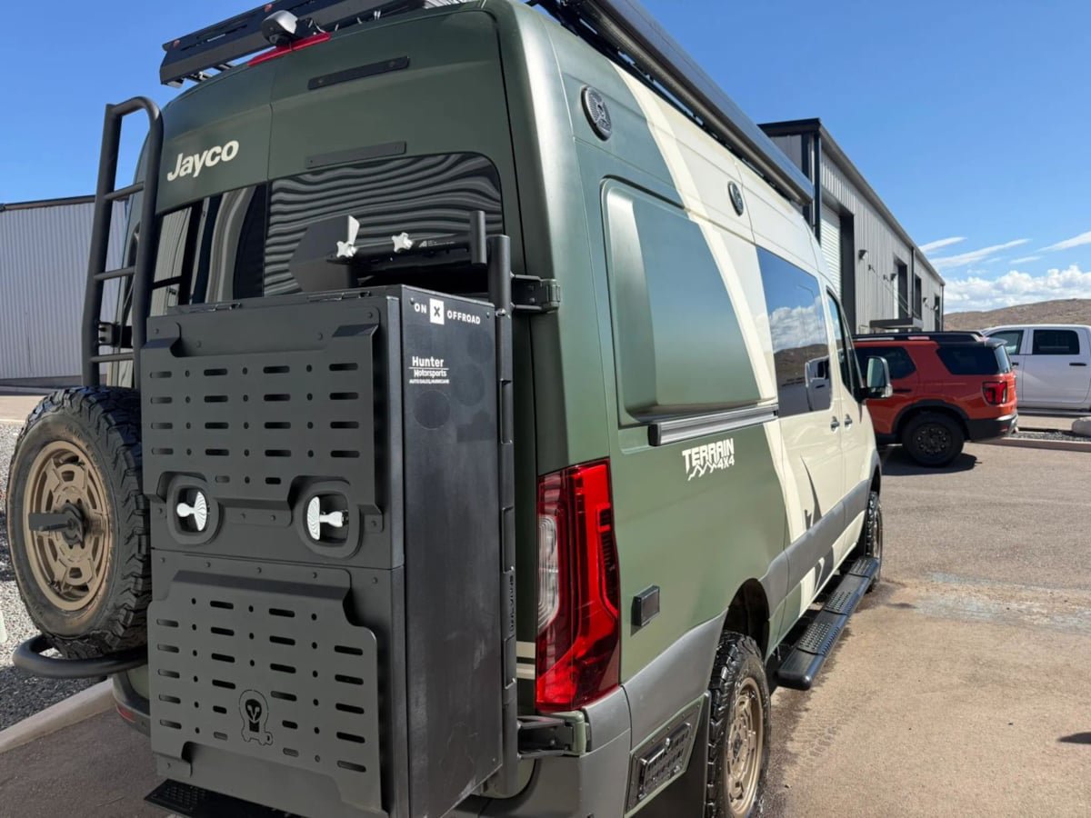 Used 2022 Mercedes-Benz Sprinter 2500 image 7