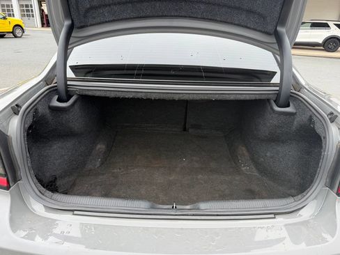 Used 2018 Dodge Charger R/T Scat Pack w/ Dynamics Package RWD image 5