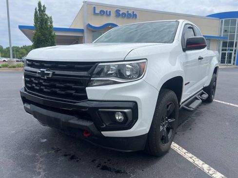 Used 2022 Chevrolet Colorado LT w/ Redline Special Edition RWD image 2