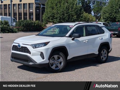 Used 2022 Toyota RAV4 LE AWD/4WD image 1