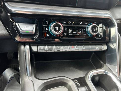 Used 2024 GMC Sierra 2500 Denali Ultimate image 14