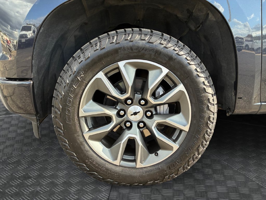 Used 2023 Chevrolet Silverado 1500 RST w/ Texas Edition Plus AWD/4WD image 22