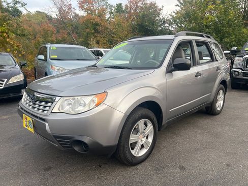 Used 2011 Subaru Forester 2.5X w/ Alloy Wheel Value Pkg image 1