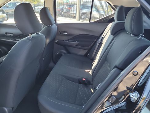 Used 2024 Nissan Kicks SV image 14