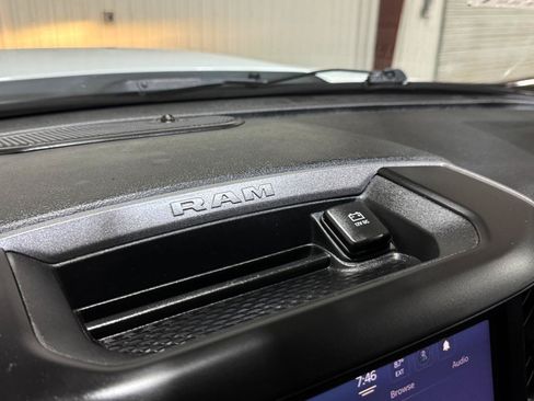 Used 2022 RAM 2500 Tradesman AWD/4WD image 32