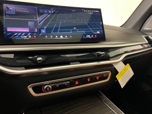 Used 2026 BMW X5 xDrive50e image 28