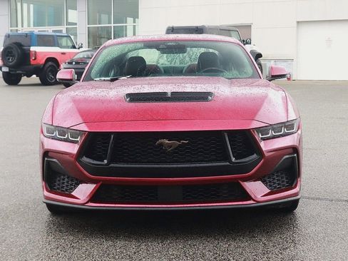 Used 2025 Ford Mustang GT Premium RWD image 2