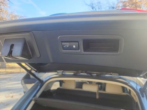 Used 2018 Lexus NX 300 FWD image 33