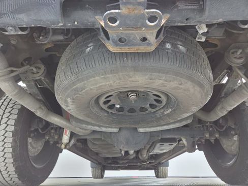 Used 2023 Chevrolet Silverado 1500 RST AWD/4WD image 13