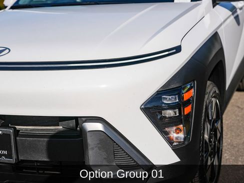 Used 2025 Hyundai Kona SEL AWD/4WD image 3