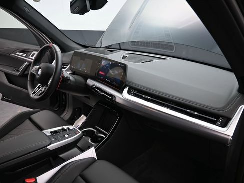 Certified 2025 BMW X1 M35i w/ Premium Package image 20