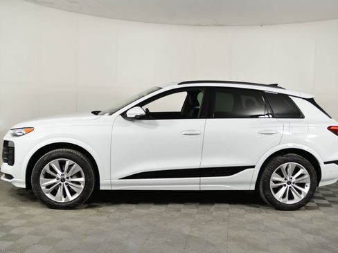 Certified 2025 Audi Q6 e-tron Premium w/ Convenience Package image 2