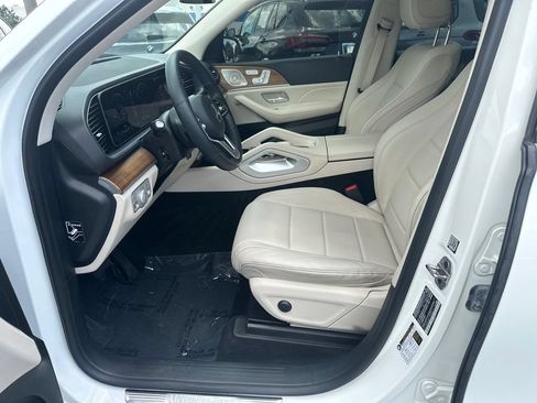 Used 2022 Mercedes-Benz GLE 350 w/ AMG Line Exterior image 9