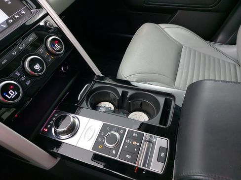 Used 2019 Land Rover Discovery HSE Luxury AWD/4WD image 29