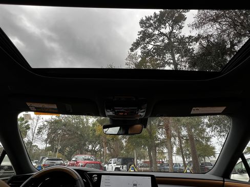 Used 2025 Lexus RX 350 Premium image 36