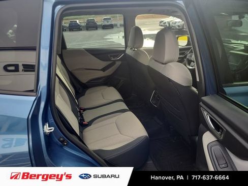 Used 2023 Subaru Forester Premium AWD/4WD image 10