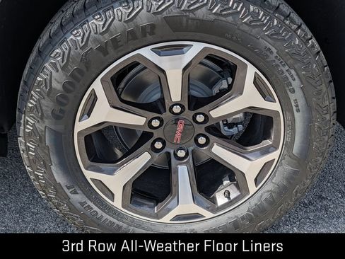 New 2026 GMC Yukon AT4 Ultimate w/ LPO, Floor Liner Package AWD/4WD image 11