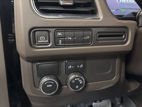 Used 2022 Chevrolet Tahoe LT image 15