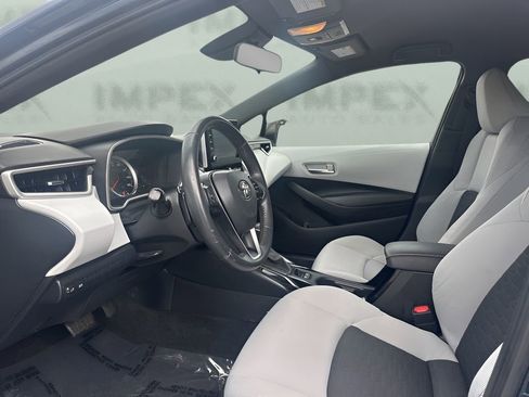 Used 2019 Toyota Corolla SE image 9