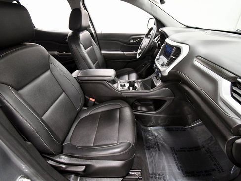 Used 2023 GMC Acadia SLT image 18