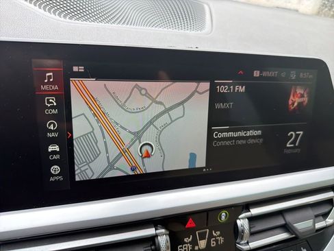 Used 2020 BMW 330i Sedan w/ Convenience Package image 17