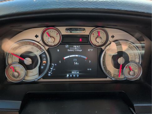 Used 2018 RAM 2500 Longhorn image 12