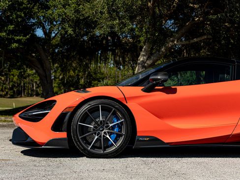 Used 2021 McLaren 765LT image 52