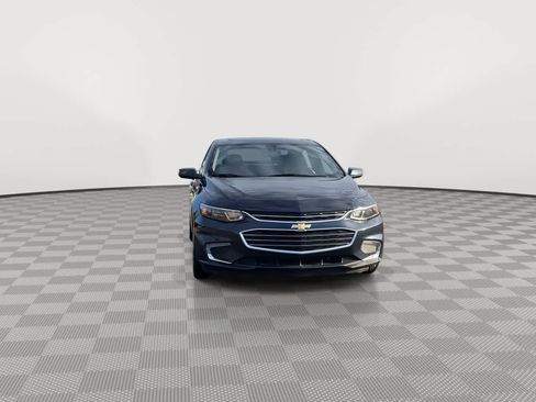 Used 2016 Chevrolet Malibu LT image 3