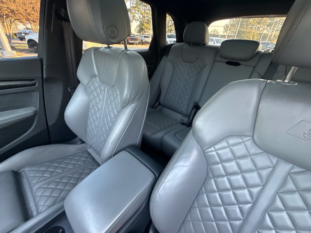 Used 2024 Audi SQ5 Premium Plus w/ Premium Plus Package AWD/4WD image 16