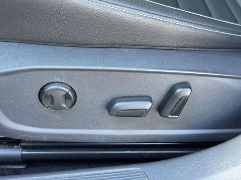 Certified 2021 Volkswagen Jetta SE FWD image 20
