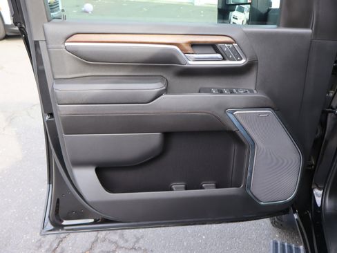 Used 2024 Chevrolet Silverado 2500 High Country w/ Midnight Edition image 19