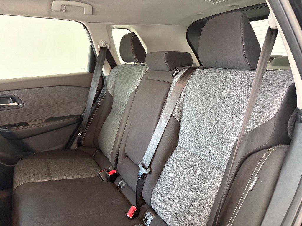 New 2027 Chevrolet Traverse LT w/ Driver Confidence Package FWD image 27