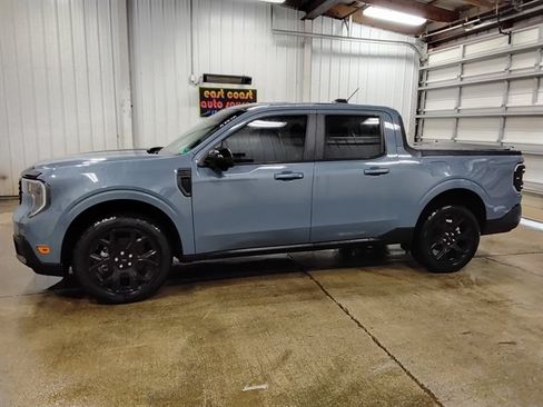 Used 2025 Ford Maverick Lariat w/ Black Appearance Package AWD/4WD image 5