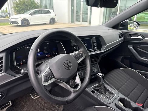 Used 2024 Volkswagen Jetta Sport FWD image 10
