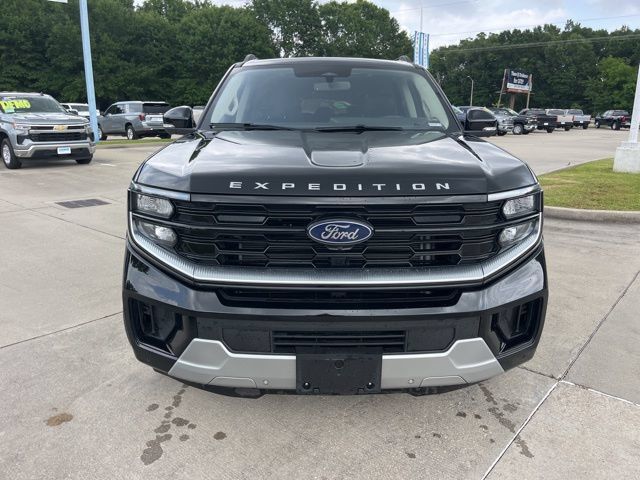 Used 2025 Ford Expedition Platinum AWD/4WD image 14