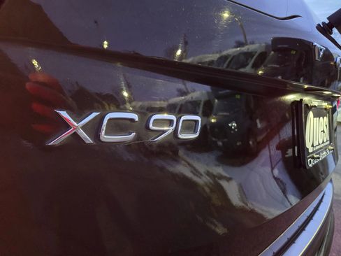Used 2018 Volvo XC90 T6 Momentum w/ Convenience Package image 25