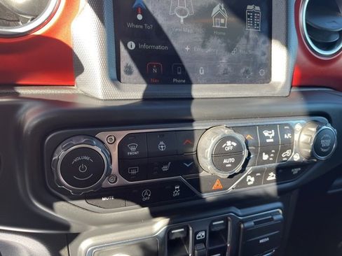 Used 2020 Jeep Gladiator Rubicon image 18