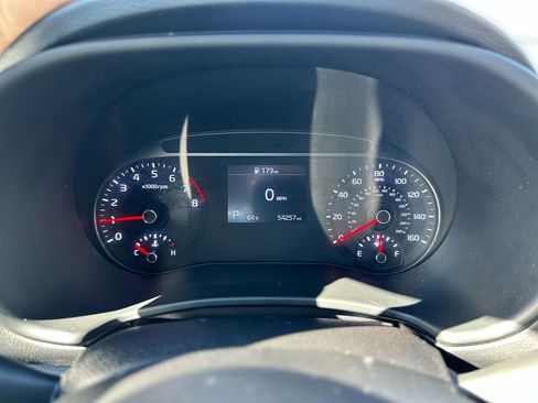 Used 2022 Kia Soul LX image 10