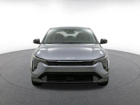 Used 2025 Kia K4 FWD image 2